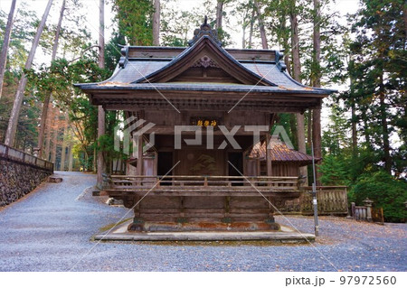 三峯神社 神社 秩父三社 神楽殿 奉納 舞 音楽 武芸 三峯神社 神社 秩父三社 神楽殿 奉納 舞 音楽 武芸 97972560
