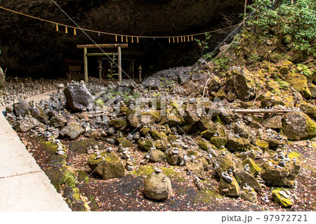 天岩戸神社の祠 97972721