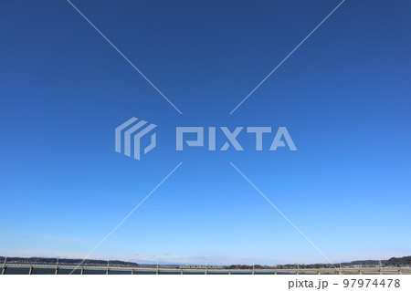 JR鹿島線 北浦橋梁を渡る列車 JR鹿島線 北浦橋梁を渡る列車 97974478