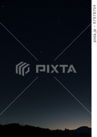 北杜市白州町、冬の大三角・冬のダイヤモンドと火星 北杜市白州町、冬の大三角・冬のダイヤモンドと火星 97978704