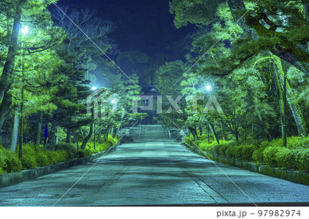 大谷祖廟　真宗大谷派　夜景（東本願寺飛地境内） 97982974