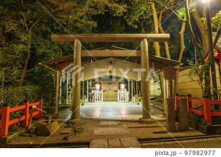 京都　夜の八坂神社　祖霊社 97982977