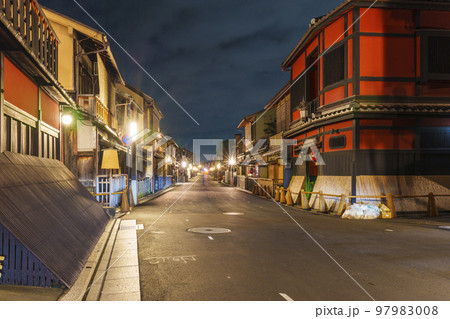 京都祇園　真夜中の花見小路 97983008