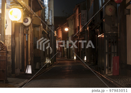 京都 先斗町・夜の歓楽街 京都 先斗町・夜の歓楽街 97983051