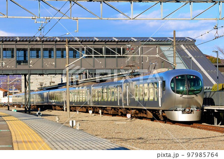 【西武】西武秩父駅 001系〜Laview〜「ちちぶ」 97985764