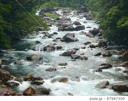 渓流 渓流 97987300