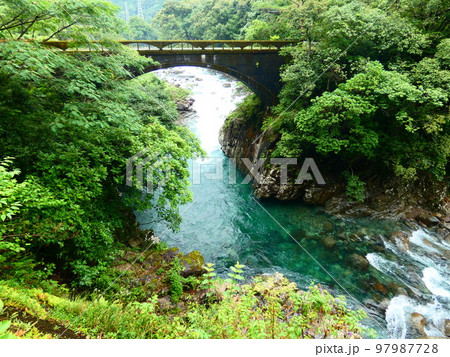 アーチ橋 97987728