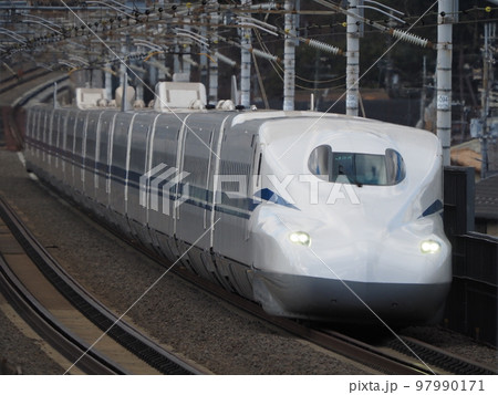 新幹線N700S J34編成 本町跨線橋にて 新幹線N700S J34編成 本町跨線橋にて 97990171
