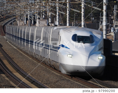 新幹線N700S J31編成 本町跨線橋にて 新幹線N700S J31編成 本町跨線橋にて 97990200