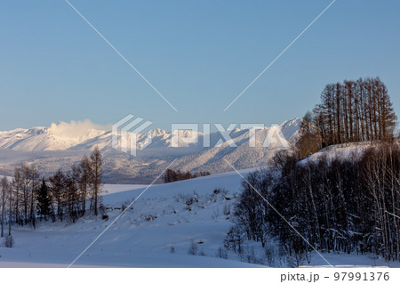 冬の十勝岳連邦 冬の十勝岳連邦 97991376