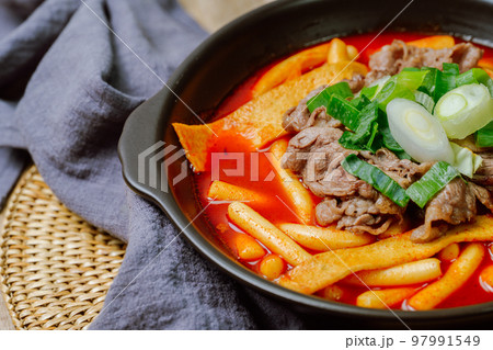 トッポッキ 餅 赤い 97991549