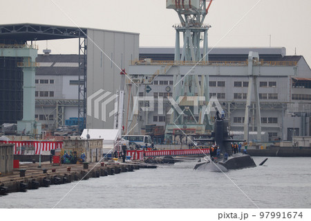 三菱重工業神戸造船所で就役直前の海上自衛隊の潜水艦たいげい 97991674