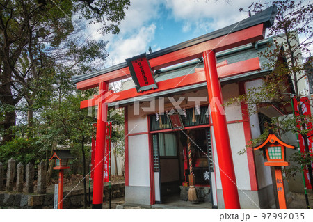 大阪府豊中市、服部住吉神社の住吉稲荷社（住吉稲荷大明神） 97992035