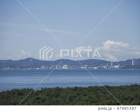 富津公園 中の島展望台から観た景色 富津公園 中の島展望台から観た景色 97995397