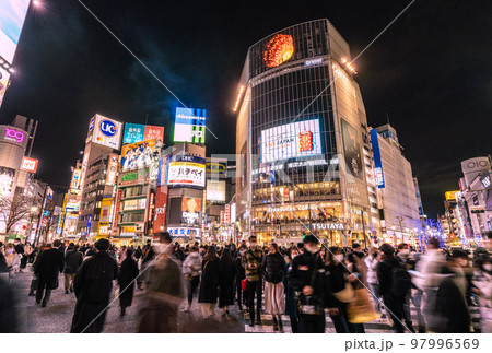 日本の東京都市景観 3千万人超累計・4カ月で1千万人増・死亡456人最多…悪夢の感染爆発…=1月6日 日本の東京都市景観 3千万人超累計・4カ月で1千万人増・死亡456人最多…悪夢の感染爆発…=1月6日 97996569