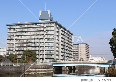 大阪市城東区にある城北ハイツ2号館と城北川 大阪市城東区にある城北ハイツ2号館と城北川 97997441