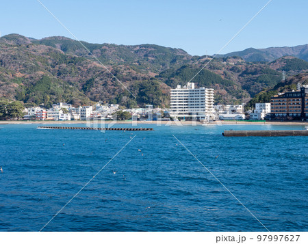 静岡県伊豆市土肥の街並み 97997627