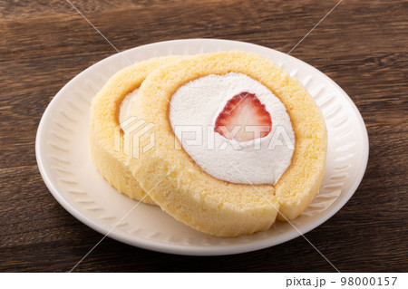 いちごロールケーキ 98000157