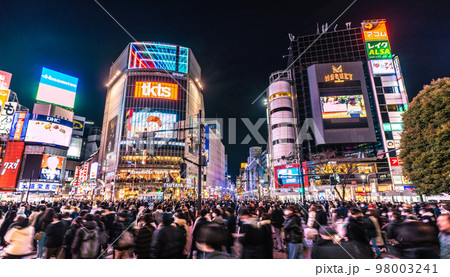 日本の東京都市景観 3千万人超累計・4カ月で1千万人増・死亡456人最多…悪夢の感染爆発…=1月6日 日本の東京都市景観 3千万人超累計・4カ月で1千万人増・死亡456人最多…悪夢の感染爆発…=1月6日 98003241