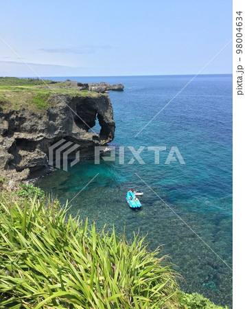 沖縄 万座毛 沖縄 万座毛 98004634