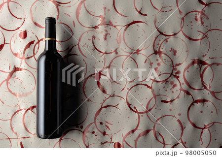Bottle of red wine. Bottle of red wine. 98005050