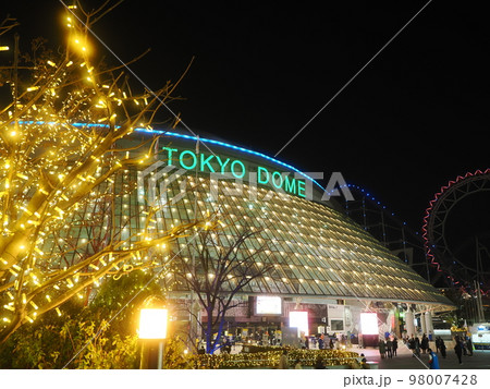 東京ドーム　夜景 98007428