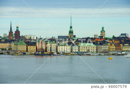 北欧のベニスと呼ばれるストックホルムの港湾風景 北欧のベニスと呼ばれるストックホルムの港湾風景 98007579