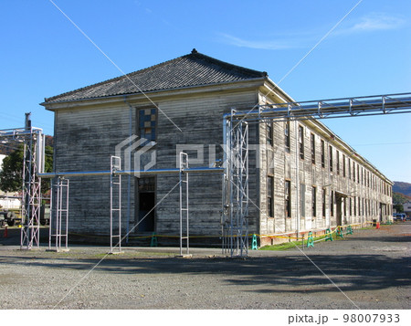 陸上自衛隊姫路駐屯地に残されていた、旧軍の木造建築（2012年駐屯地祭にて撮影） 98007933