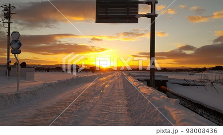 福島市庭坂 朝の大雪 福島市庭坂 朝の大雪 98008436