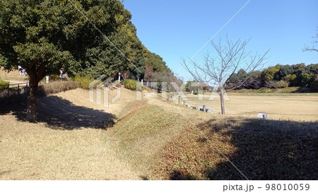 小牧山城 曲輪と土塁 小牧山城 曲輪と土塁 98010059