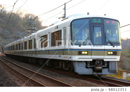 通勤電車 JR西日本221系大和路線 98012351