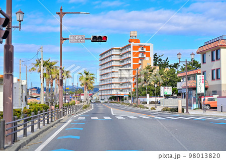 千葉県館山市 房総半島 館山(駅西口周辺)の風景(走行中撮影) 千葉県館山市 房総半島 館山(駅西口周辺)の風景(走行中撮影) 98013820