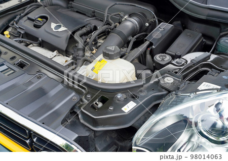 エンジンルーム 98014063