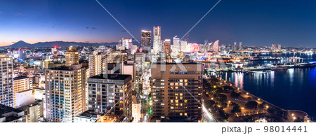 《神奈川県》横浜みなとみらい・デートスポットの夜景 98014441