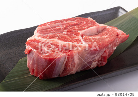 黒毛和牛　牛すね肉 98014709