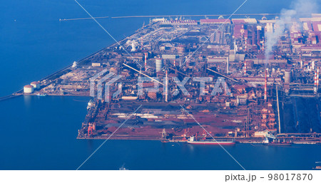 空から見た 神戸製鋼 加古川 製鉄所 【 重工業 の イメージ 】 98017870