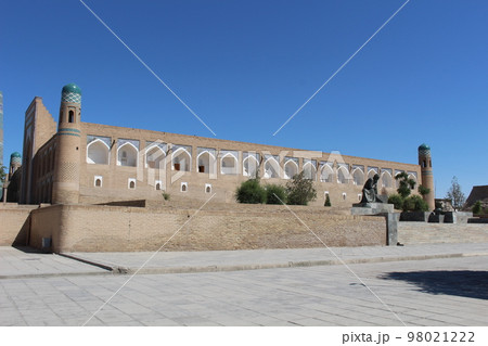 世界遺産　ヒヴァの神学校　　ウズベキスタン 98021222