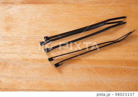 黒い結束バンド 耐候性 黒い結束バンド 耐候性 98023137