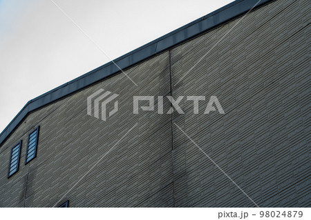 サイディングの目地の割れ目 98024879