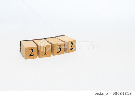 木ブロック　数字　2132 98031818