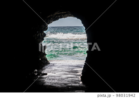 石見畳ヶ浦の風景 98031942