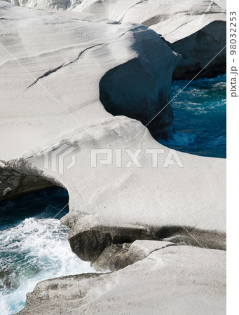White chalk cliffs in Sarakiniko, Milos island, Cyclades, Greece 98032253