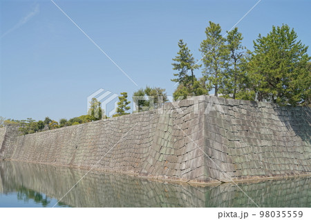 立派な石垣 98035559