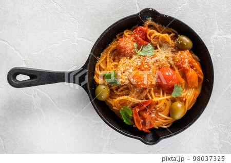 イタリアンパスタ Fettuccine pasta Italian cuisine イタリアンパスタ Fettuccine pasta Italian cuisine 98037325