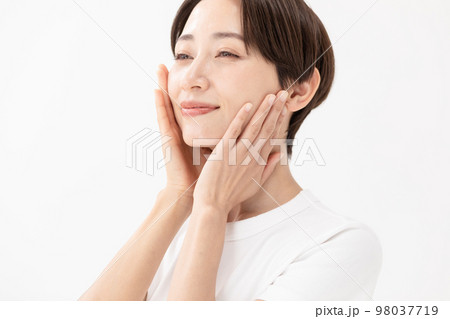 スキンケア 女性 スキンケア 女性 98037719
