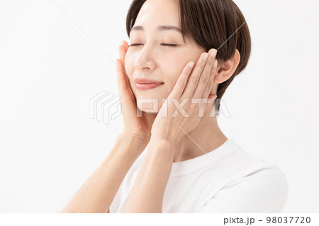 スキンケア 女性 スキンケア 女性 98037720
