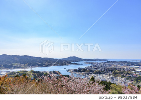 気仙沼 海と船と町と 気仙沼 海と船と町と 98037884