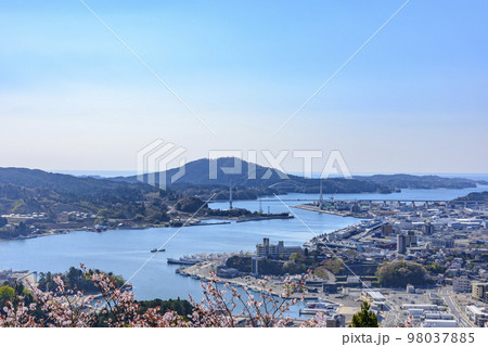 気仙沼 海と船と町と 気仙沼 海と船と町と 98037885
