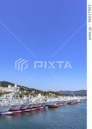 気仙沼 海と船と町と 気仙沼 海と船と町と 98037905