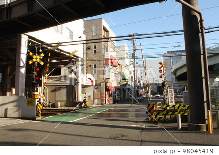 京急 新子安駅前 京急 新子安駅前 98045419